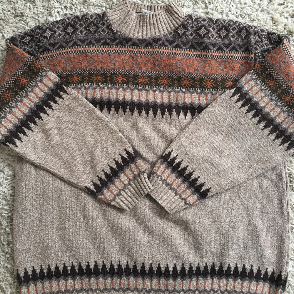 Woman after-ski sweater